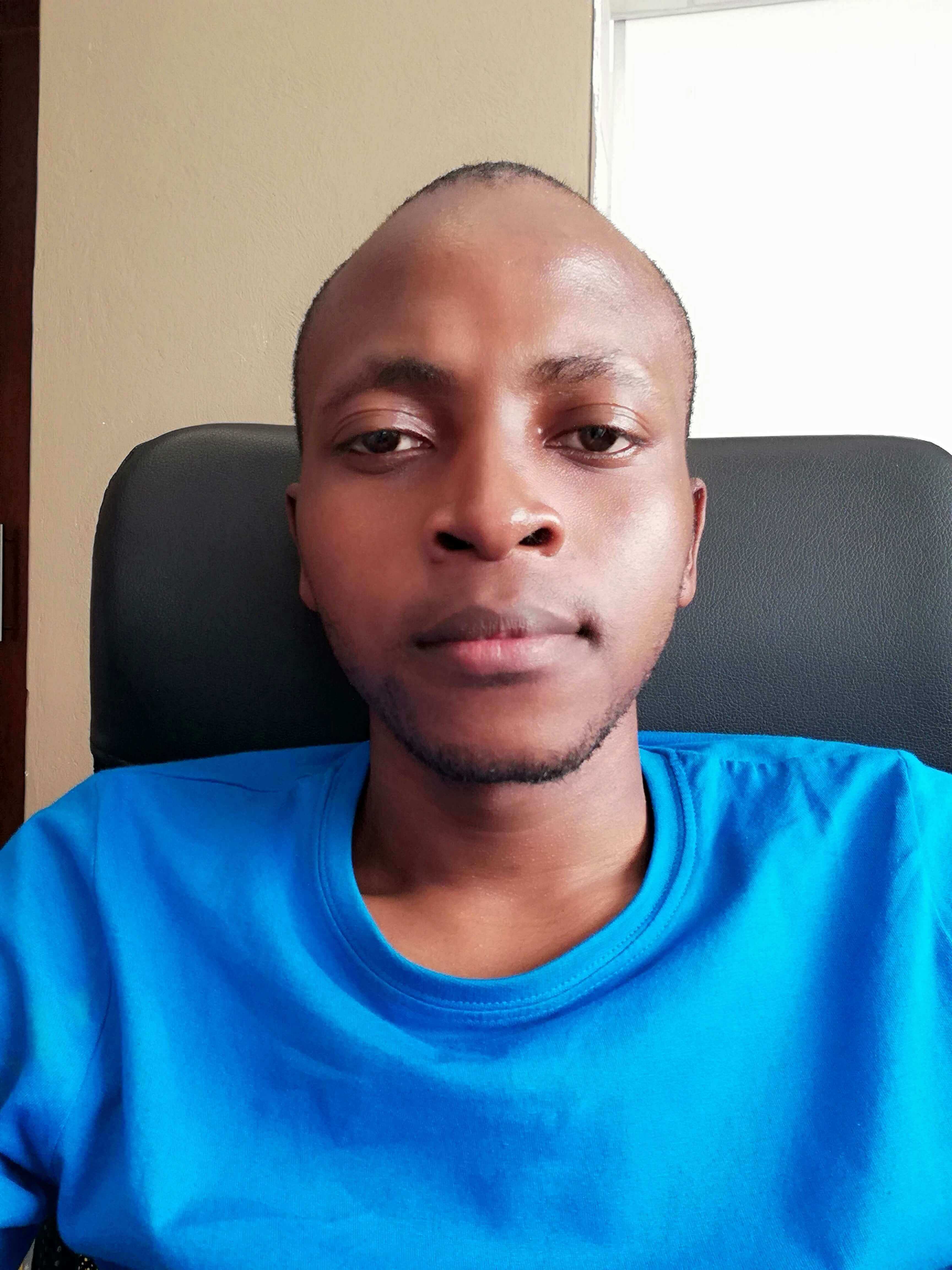 Kingsley J Moseamedi